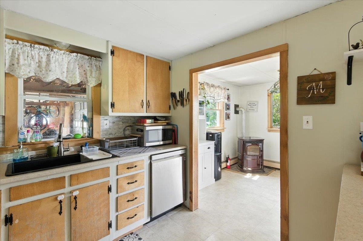 183 County Road Lincoln, VT 05443 - Photo 14 of 44