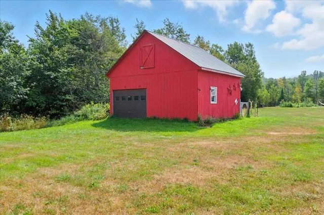 $380,000 | 183 County Road, Lincoln, VT 05443