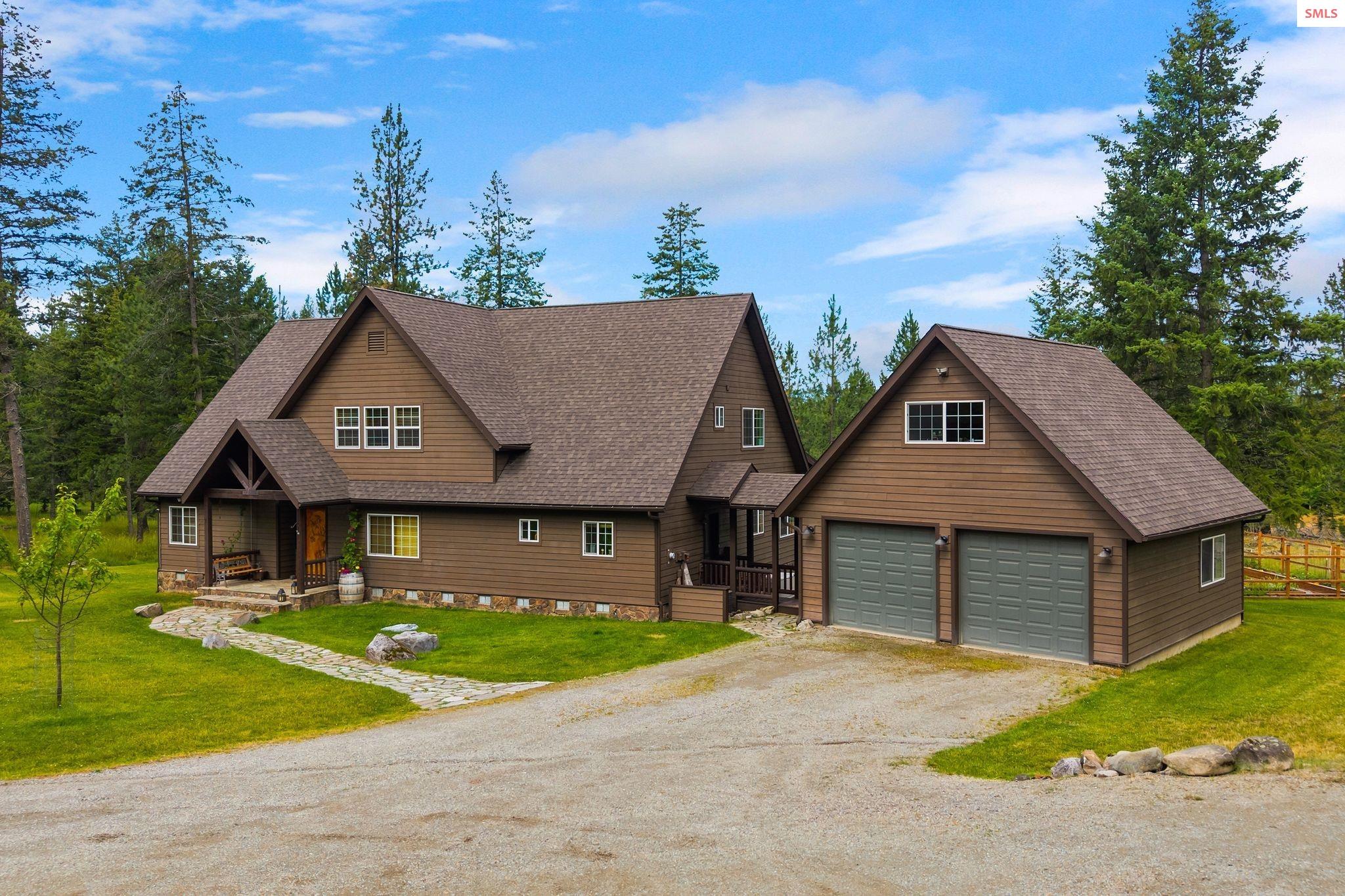 235 Kiebert Loop Hope, ID 83836 - Photo 4 of 99 Gallery Image 4