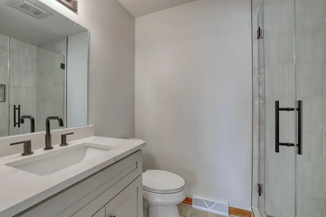 $575,000 | 813 East High Street, Oconomowoc, WI 53066