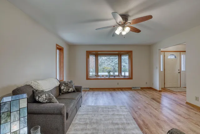 $575,000 | 813 East High Street, Oconomowoc, WI 53066