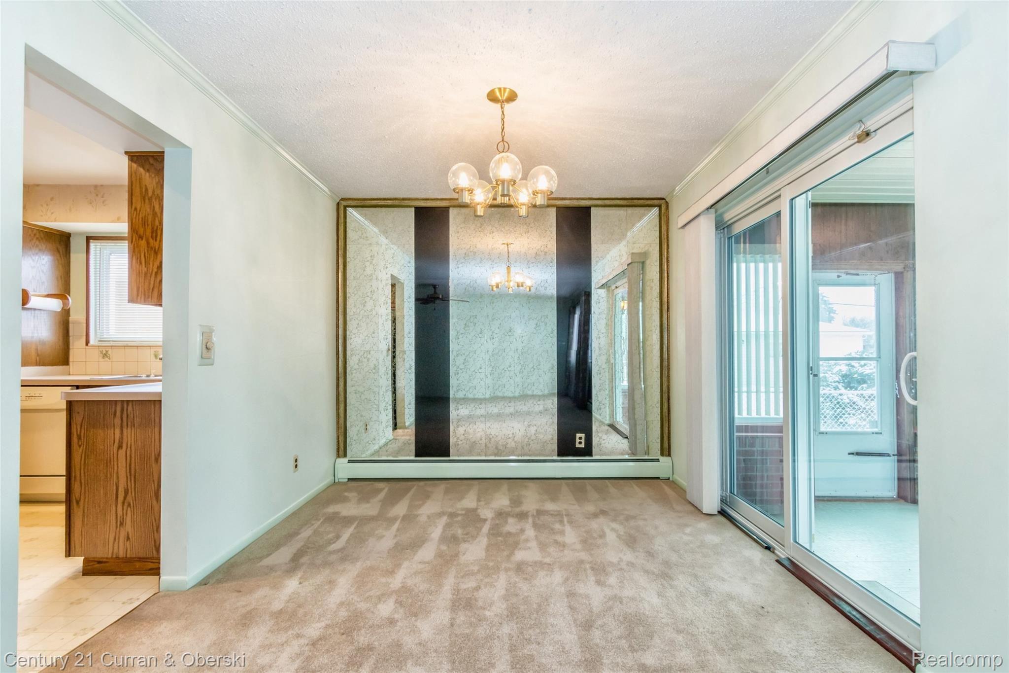 11110 Reeck Road Southgate, MI 48195 - Photo 8 of 36 09.jpg