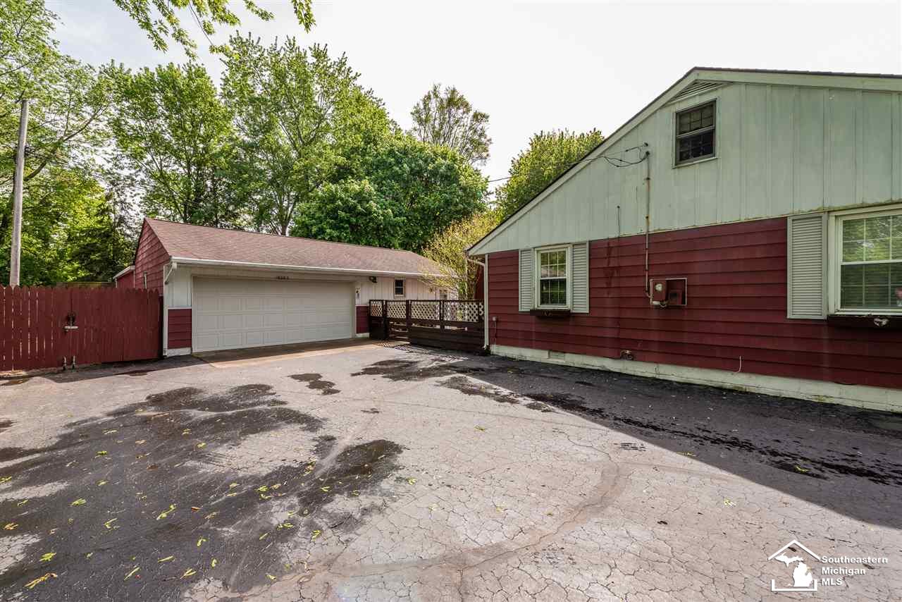 18065 Albain Road Petersburg, MI 49270 - Photo 2 of 21 31381391-1.JPG
