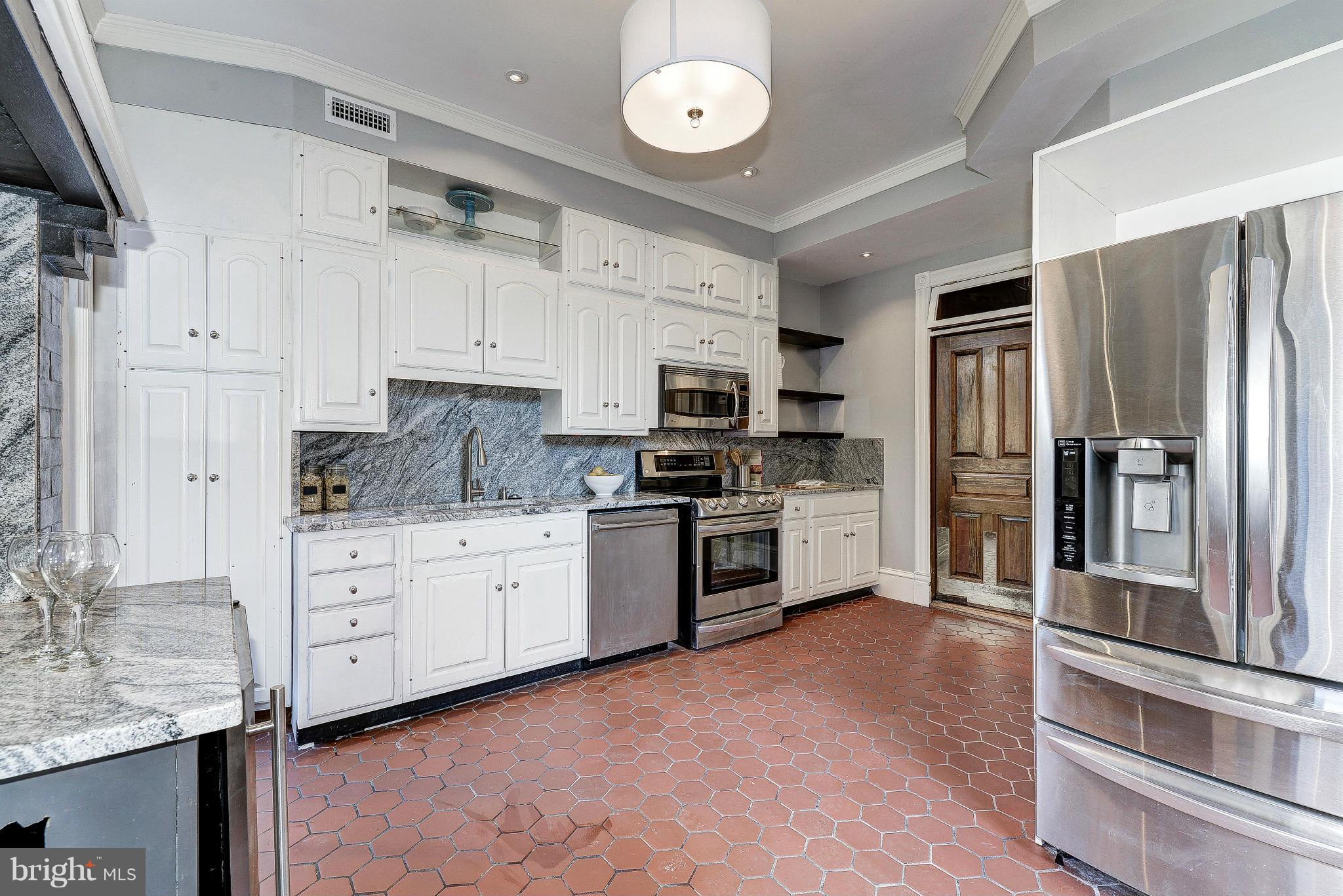 404 A Street Southeast Washington, DC 20003 - Photo 10 of 30 Kitchen