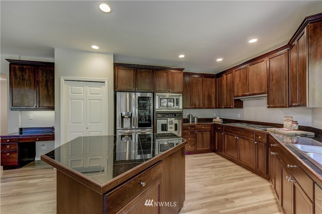 21728 38th Drive Southeast Bothell, WA 98021 - Photo 11 of 30