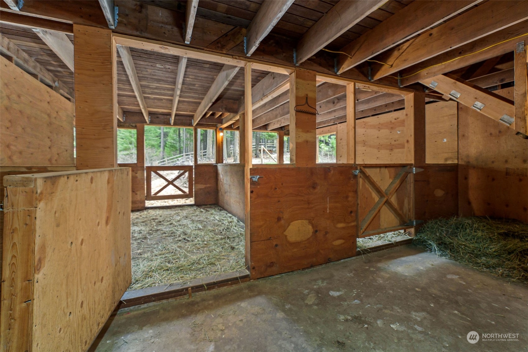 1230 Casassa Road Cle Elum, WA 98922 - Photo 31 of 40 a view of porch