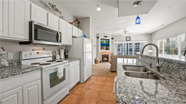 $399,900 | 183 Upper Monarch Cove Drive, Unit 2F, Lake Ozark, MO 65049