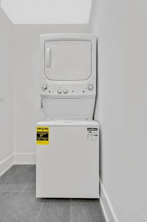 $3,900 | 653 West Wrightwood Avenue, Unit 2F, Chicago, IL 60614