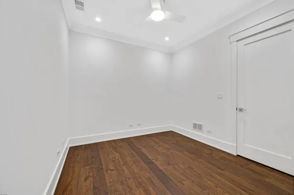 $3,900 | 653 West Wrightwood Avenue, Unit 2F, Chicago, IL 60614