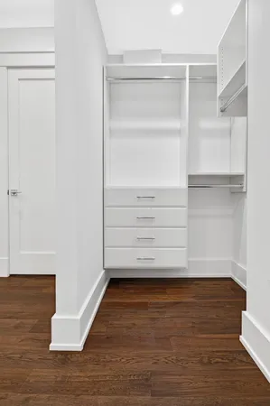 $3,900 | 653 West Wrightwood Avenue, Unit 2F, Chicago, IL 60614