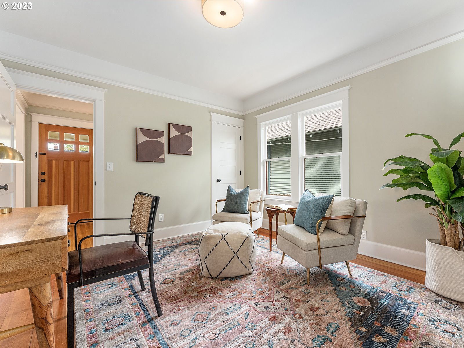 1920 Southeast 47th Avenue Portland, OR 97215 - Photo 21 of 40 a living room with furniture and wooden floor