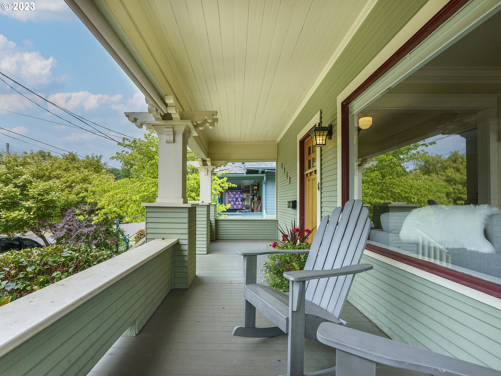 1920 Southeast 47th Avenue Portland, OR 97215 - Photo 4 of 40 a view of two chairs in a balcony
