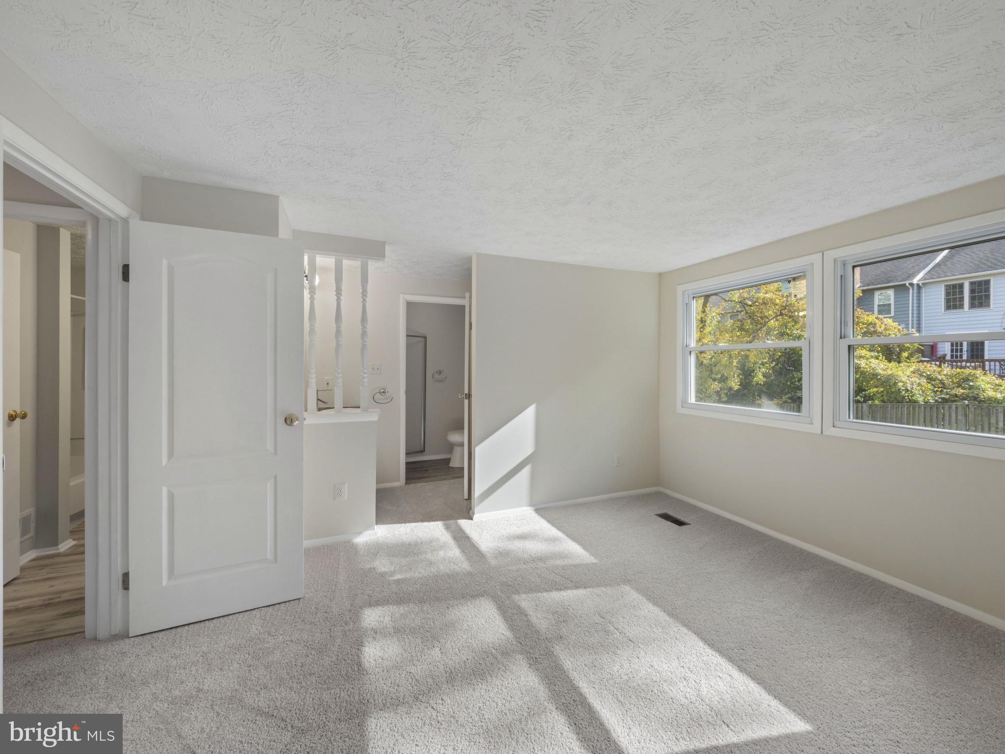 8027 Tyson Oaks Circle Vienna, VA 22182 - Photo 11 of 29