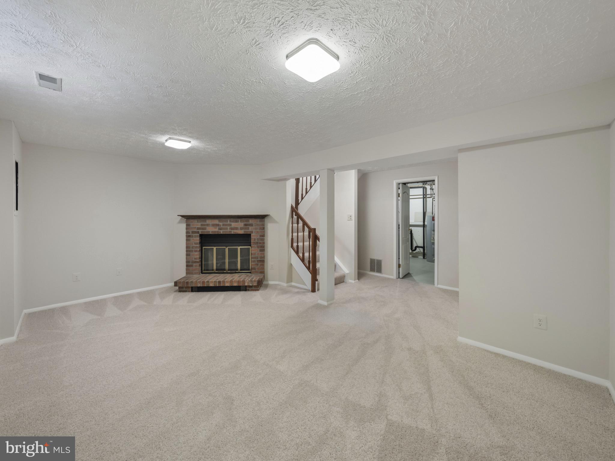 8027 Tyson Oaks Circle Vienna, VA 22182 - Photo 19 of 29