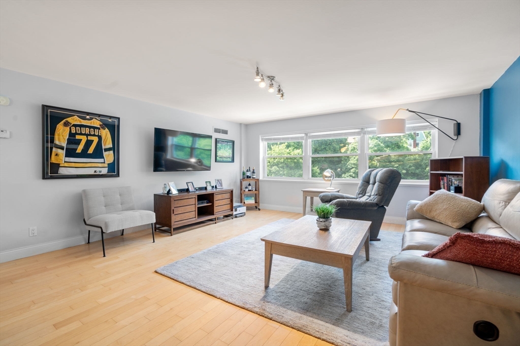 1600 Beacon Street, Unit 807 Brookline, MA 02446 - Photo 12 of 14