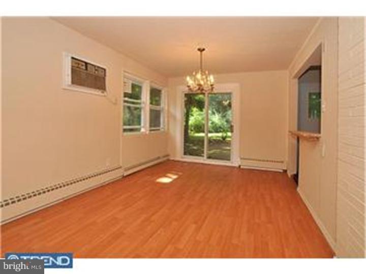 927 Crosswicks Road Rydal, PA 19046 - Photo 5 of 12
