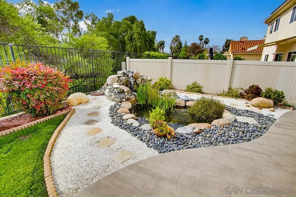 12701 Oak Knoll Road Poway, CA 92064 - Photo 15 of 47 Gallery Image 15