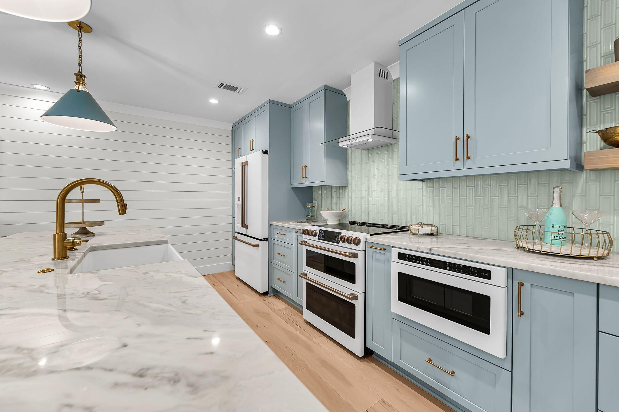 1481 Center St Extension, Unit 204 Mount Pleasant, SC 29464 - Photo 8 of 43 CREM - 1481 Center Street Ext 204 + Amen