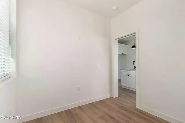 $1,975 | 411 North 32nd Place, Phoenix, AZ 85008