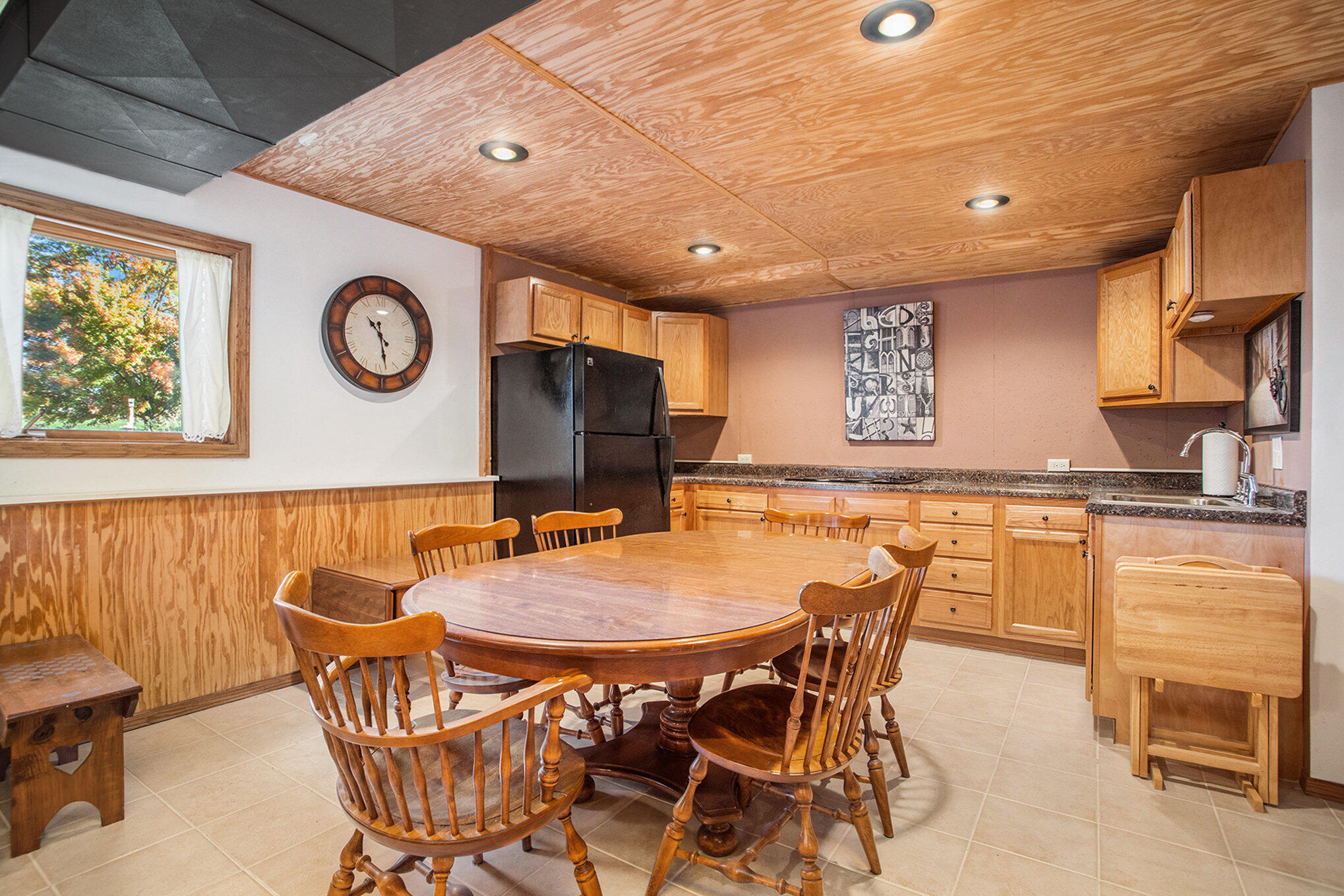 18 West Suttons Ridge Battle Creek, MI 49014 - Photo 24 of 41 Secondary Kitchen