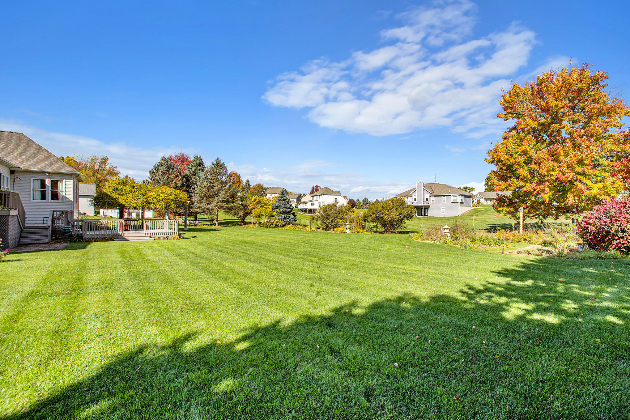 18 West Suttons Ridge Battle Creek, MI 49014 - Photo 31 of 41 Backyard
