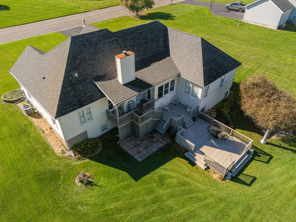 $469,900 | 18 West Suttons Ridge, Battle Creek, MI 49014