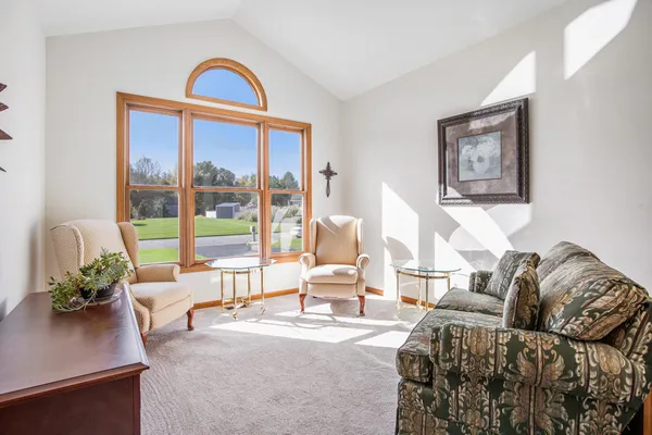 $469,900 | 18 West Suttons Ridge, Battle Creek, MI 49014