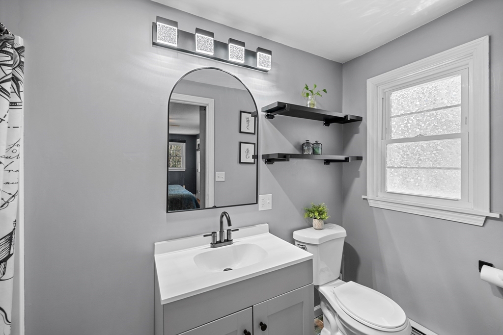 21 Dug Hill Road Holland, MA 01521 - Photo 15 of 28