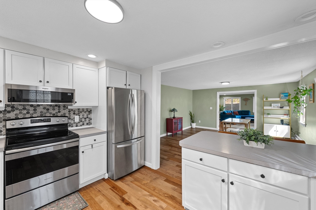 21 Dug Hill Road Holland, MA 01521 - Photo 6 of 28