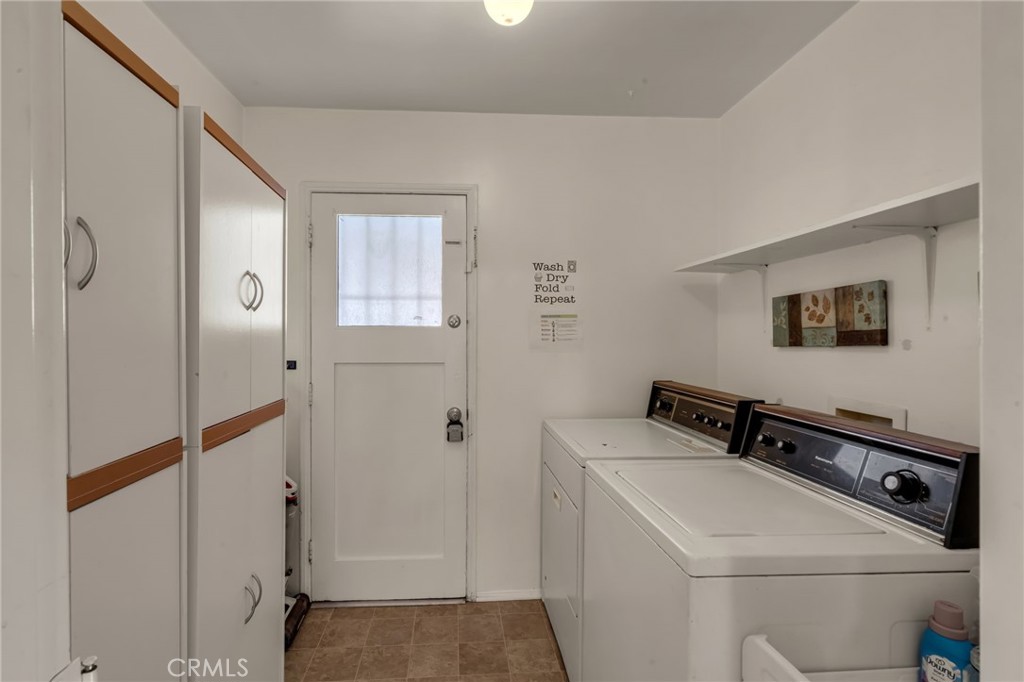 12233 Academy Artesia, CA 90701 - Photo 14 of 40