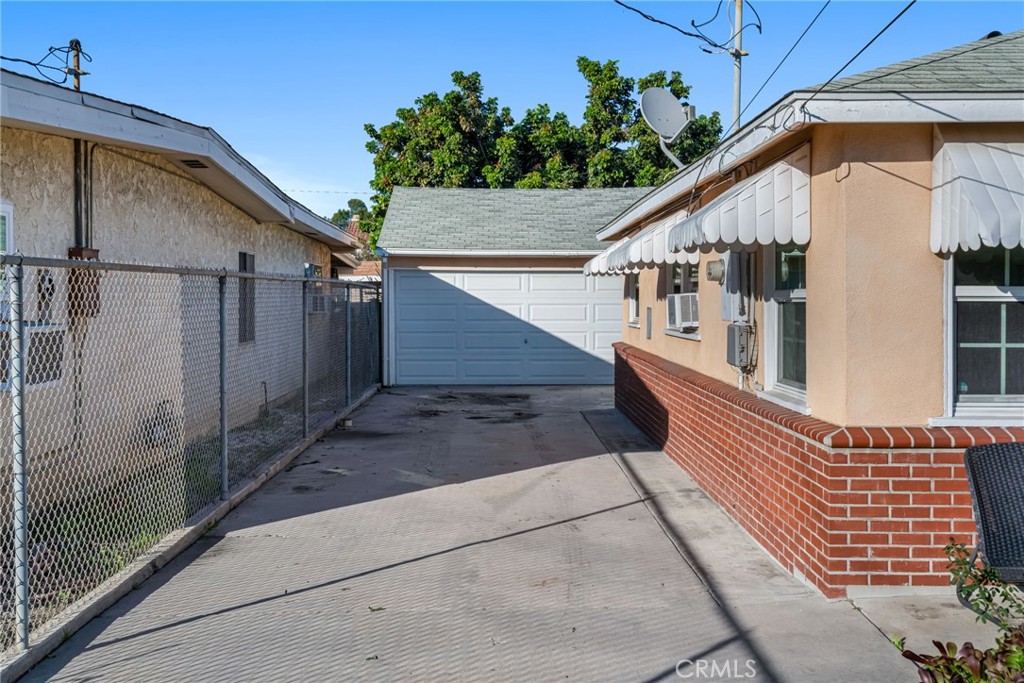 12233 Academy Artesia, CA 90701 - Photo 31 of 40