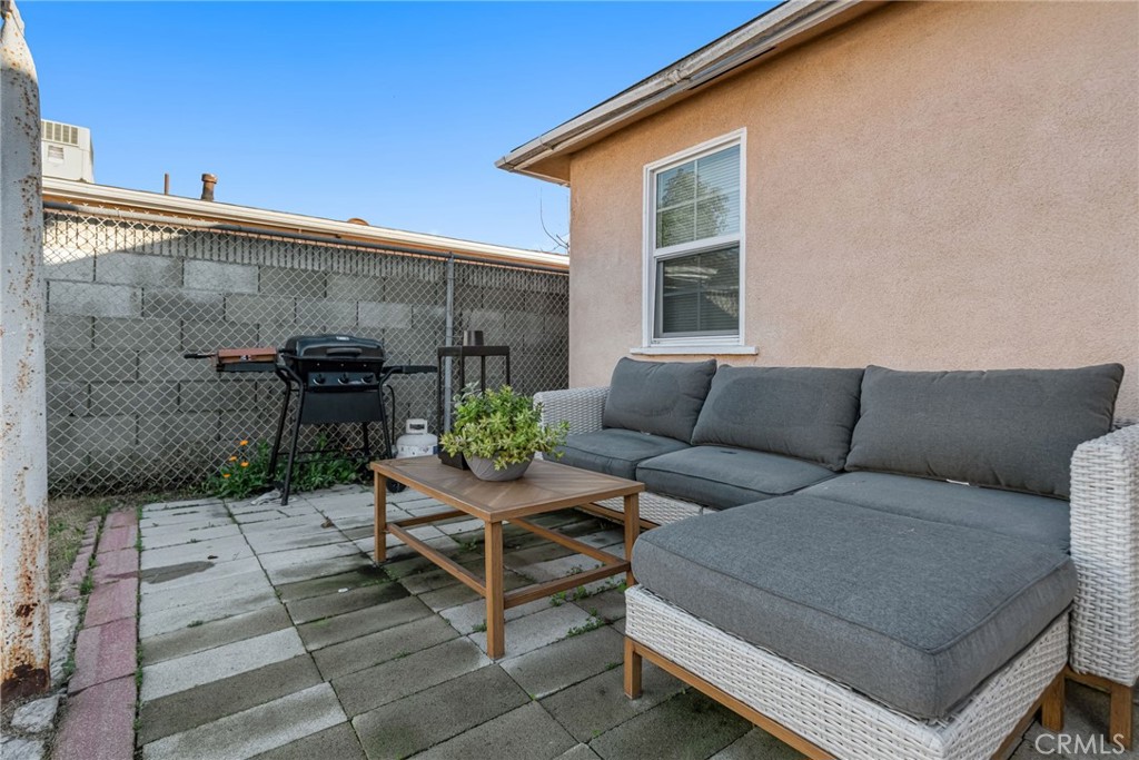 12233 Academy Artesia, CA 90701 - Photo 33 of 40