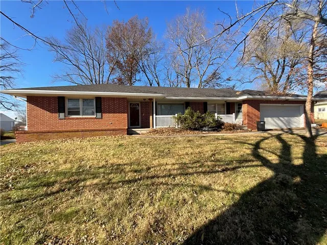 $215,000 | 712 South Sloan Street, Maysville, MO 64469