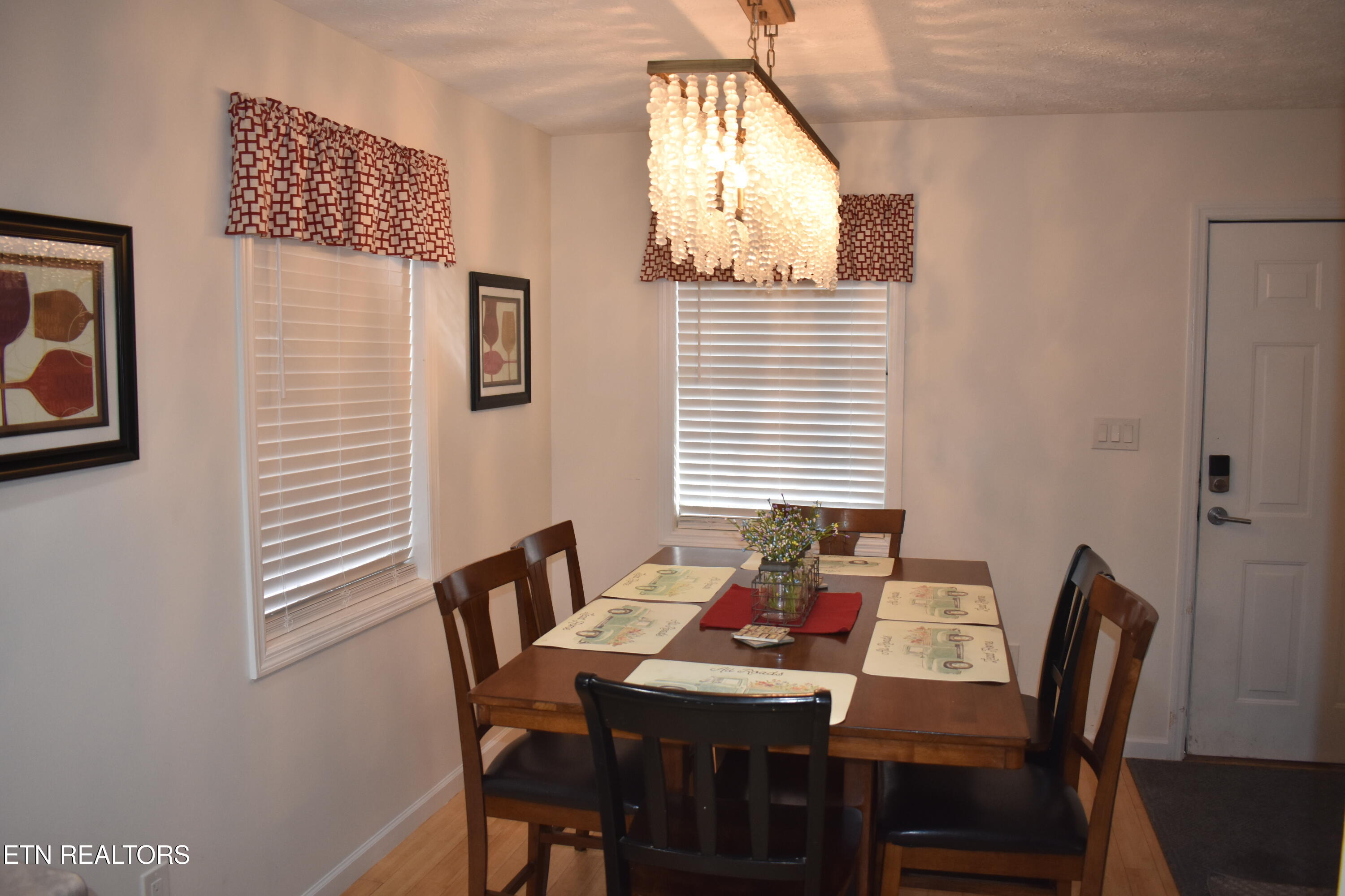 3516 Brook Stone Way Pigeon Forge, TN 37863 - Photo 4 of 24 DSC_0010