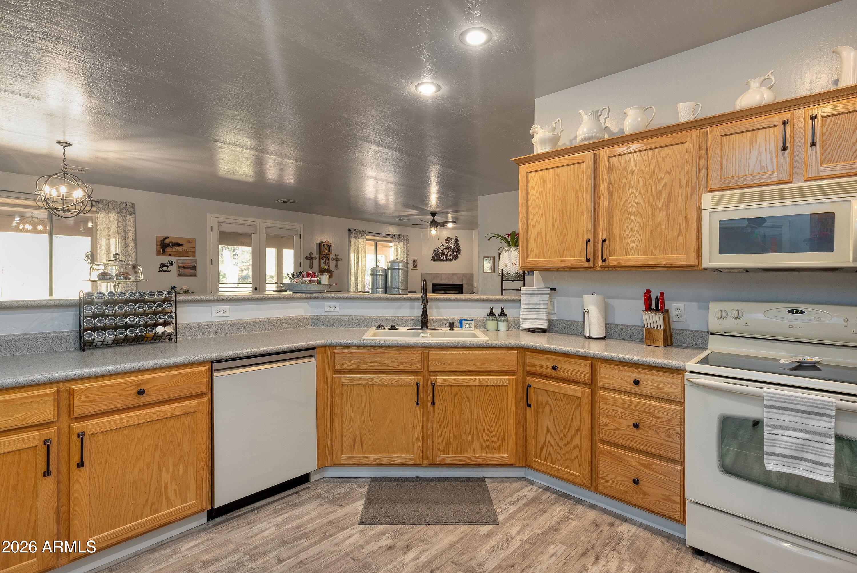 2110 North Cold Springs Point Payson, AZ 85541 - Photo 6 of 29 012_photo12_2110_n_cold_springs_payson_b