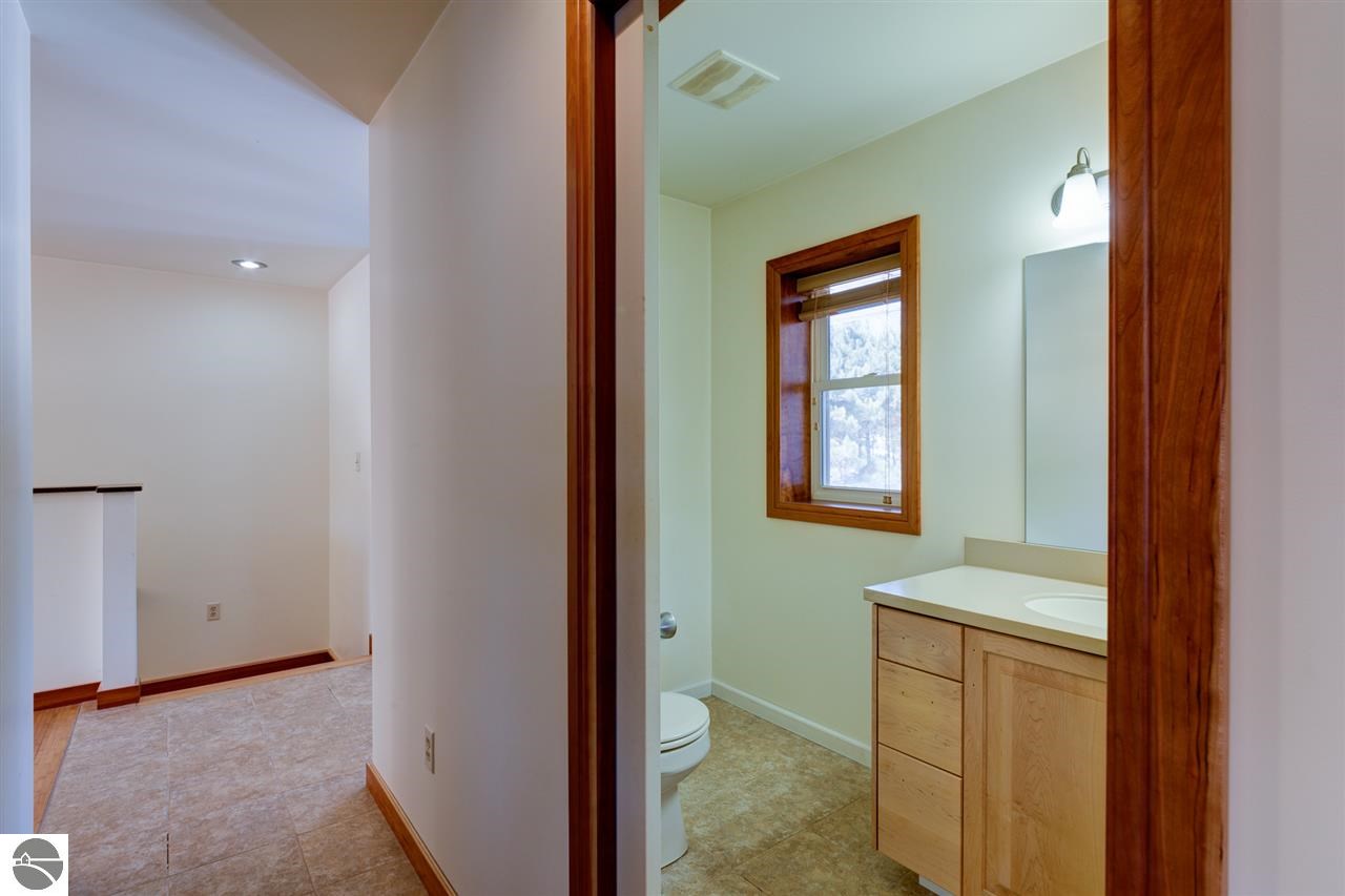 8104 Bennett Road Williamsburg, MI 49690 - Photo 21 of 70 1795315-20.JPG