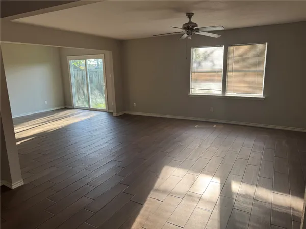 $1,900 | 1609 Camille Street, Pasadena, TX 77506