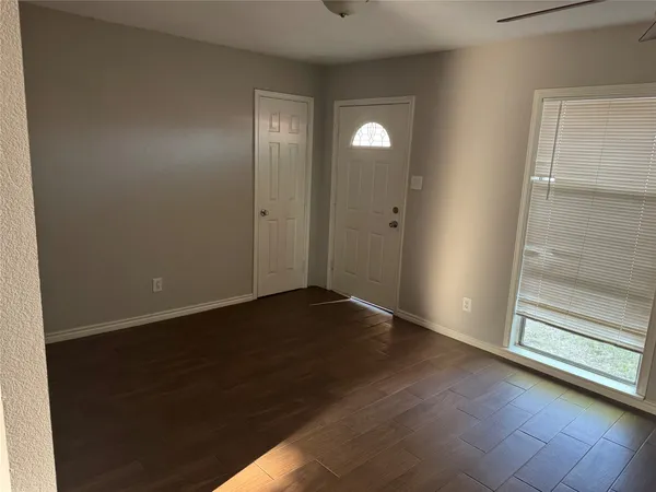 $1,900 | 1609 Camille Street, Pasadena, TX 77506