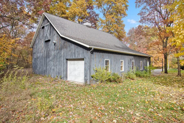 $675,000 | 3464 Jeffrey Spur, Hamilton, MI 49419