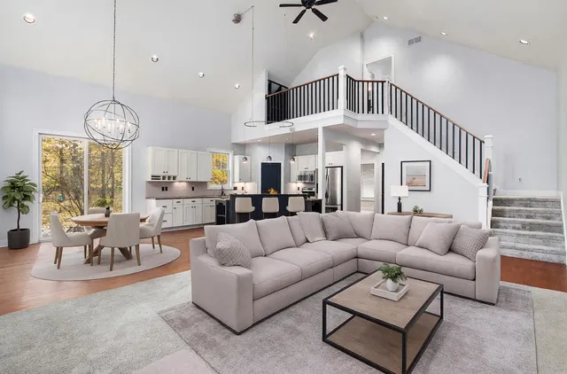 $675,000 | 3464 Jeffrey Spur, Hamilton, MI 49419