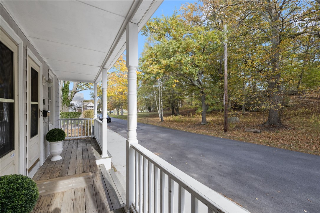 17 Meikle Avenue Newport, RI 02840 - Photo 3 of 50 Located directly across from Morton Park.