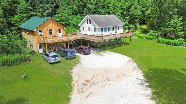 $650,000 | 2730 East Pittsford Road, Rutland Town, VT 05701