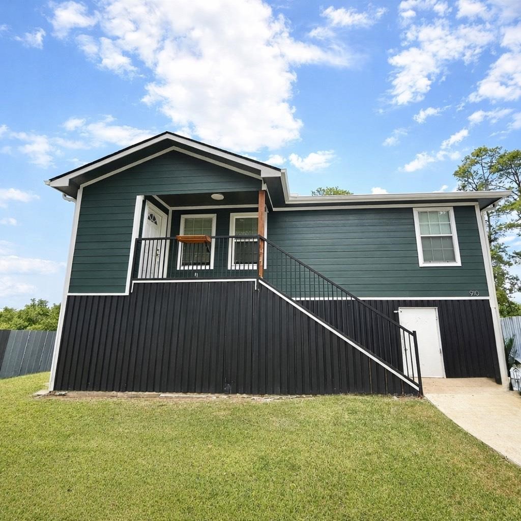 910 Rosewick Street Houston, TX 77015 - Photo 2 of 13