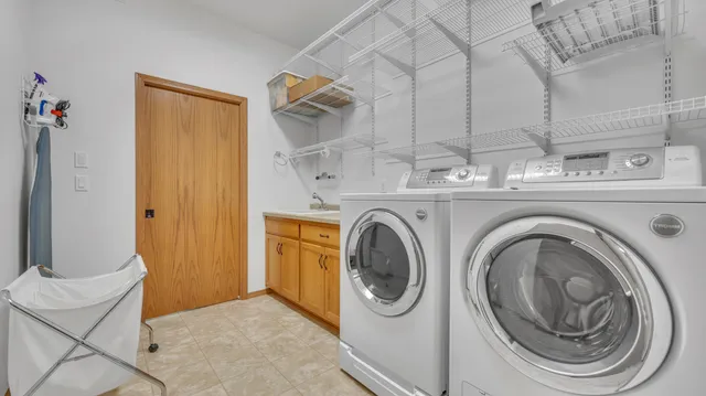 $575,000 | 3011 Rolling Hills Drive, Newton, WI 54220