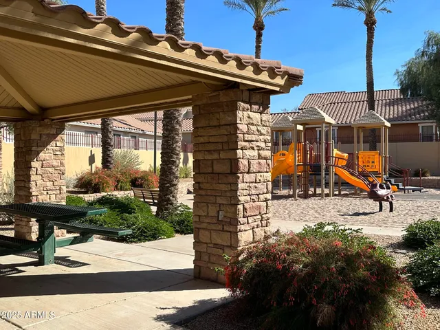 $1,995 | 3823 East Palmer Street, Gilbert, AZ 85298