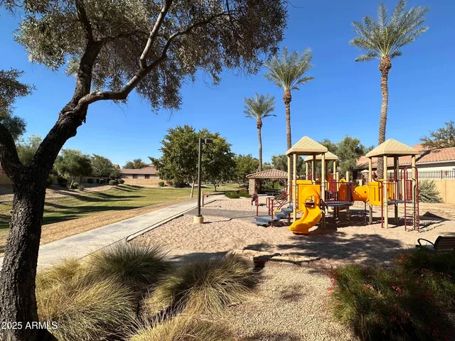 $1,995 | 3823 East Palmer Street, Gilbert, AZ 85298