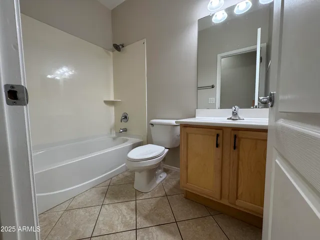 $1,995 | 3823 East Palmer Street, Gilbert, AZ 85298