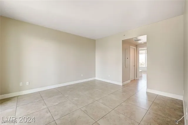 $3,500 | 222 Karen Avenue, Unit 2101, Las Vegas, NV 89109