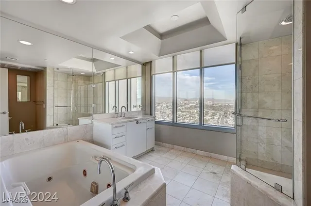 $3,500 | 222 Karen Avenue, Unit 2101, Las Vegas, NV 89109