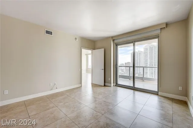 $3,500 | 222 Karen Avenue, Unit 2101, Las Vegas, NV 89109